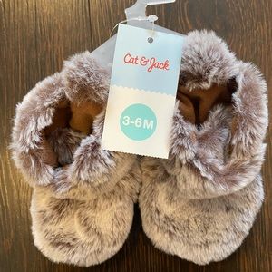 NWT Cat & Jack Baby Slippers